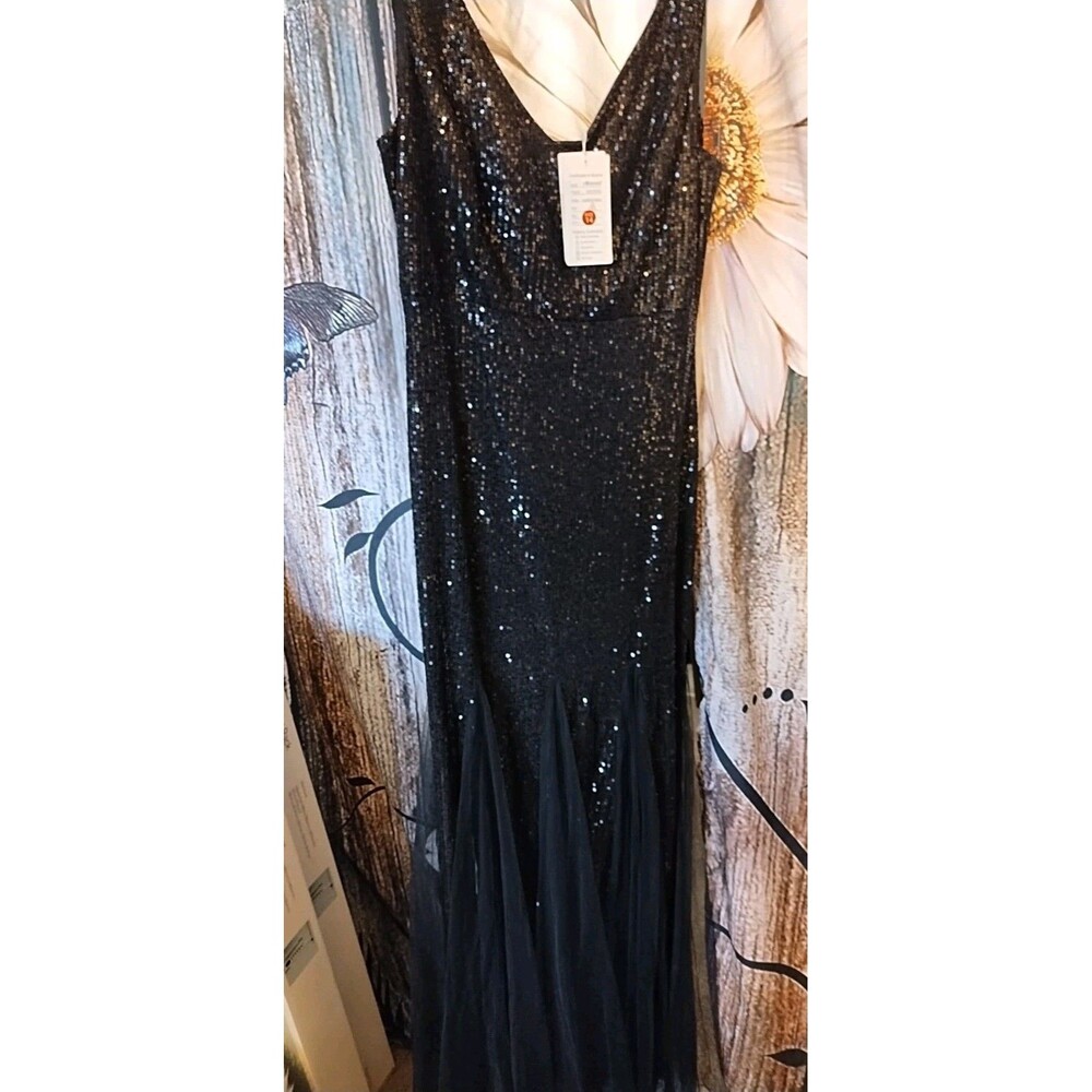 Moossis Dress black Formal sequin NWT Size 14 Prom Wedding Dinning MSRP $229